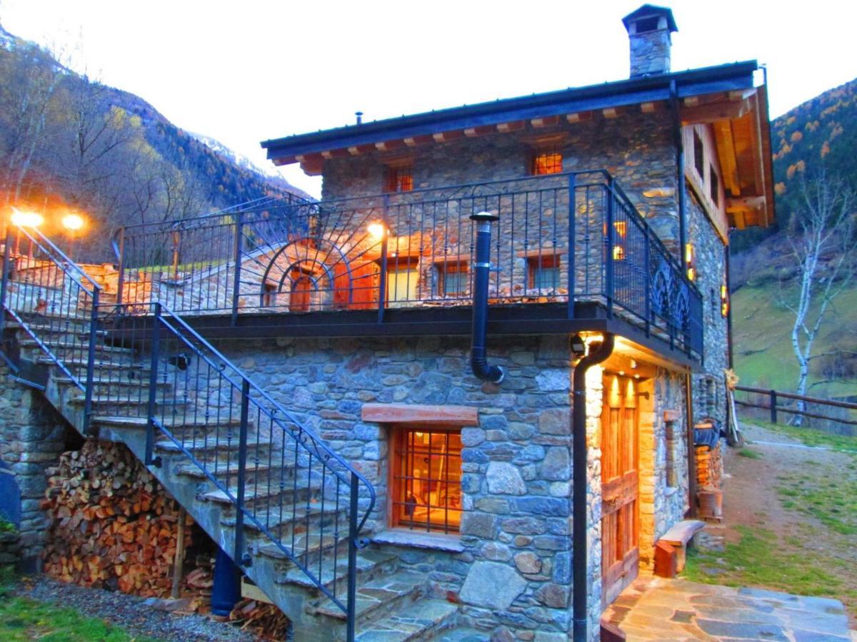 Chalet Cuore Selvatico Monno Εξωτερικό φωτογραφία
