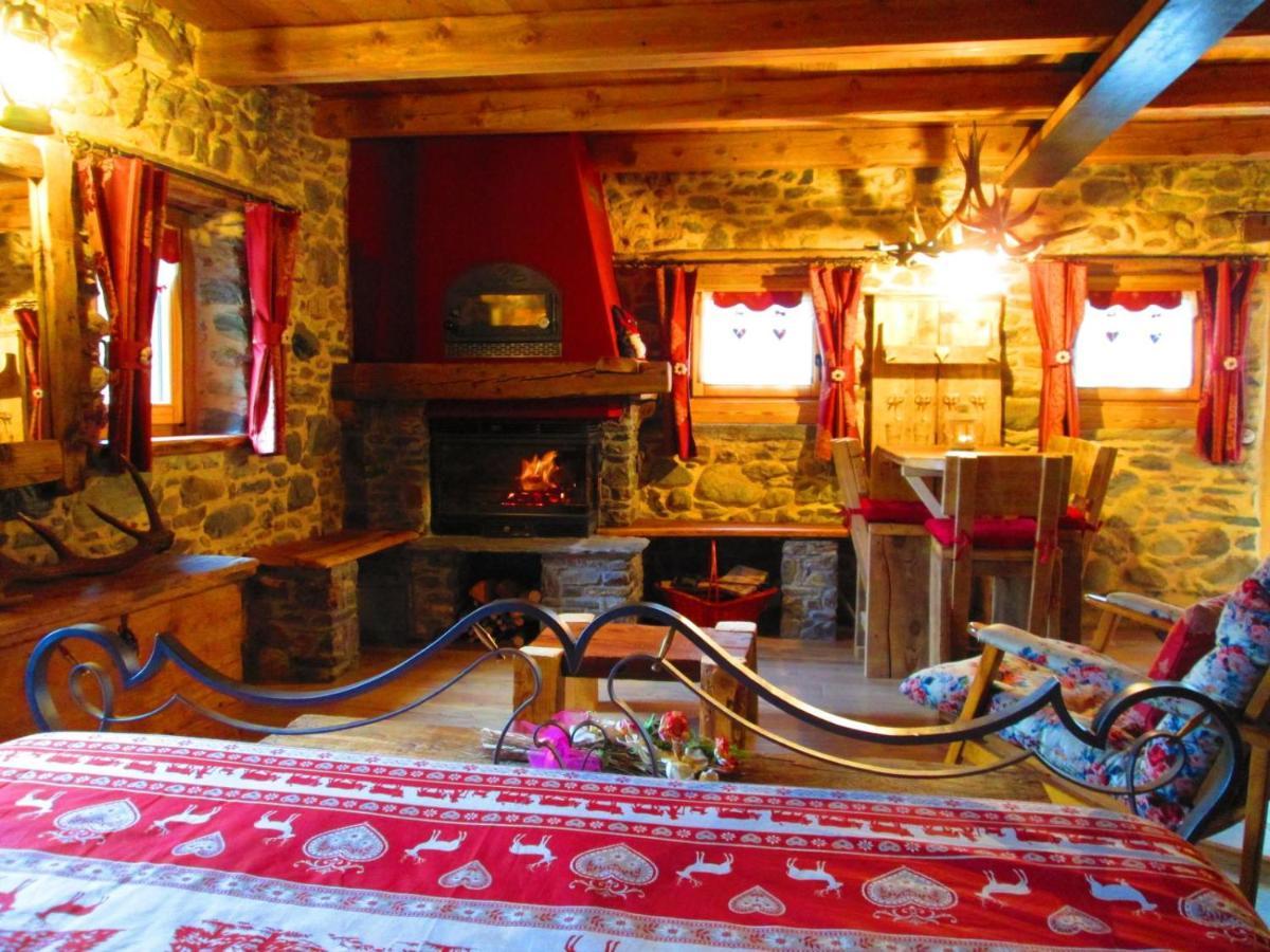 Chalet Cuore Selvatico Monno Εξωτερικό φωτογραφία
