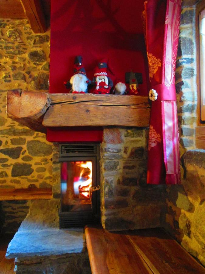 Chalet Cuore Selvatico Monno Εξωτερικό φωτογραφία