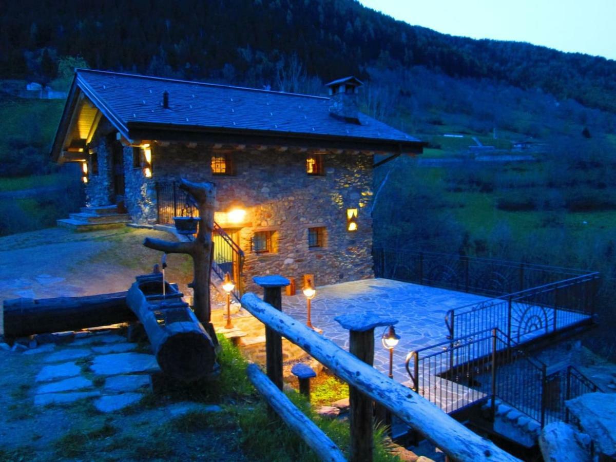Chalet Cuore Selvatico Monno Εξωτερικό φωτογραφία